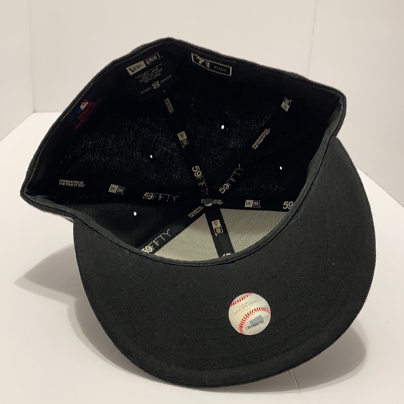 Mens Los Angeles Angels Black New Era Authentic Collection Fitted Hat - Picture 4 of 7